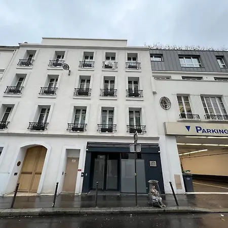 Parisian I118944i1 Chambreimontmartre-pigalle Apartment